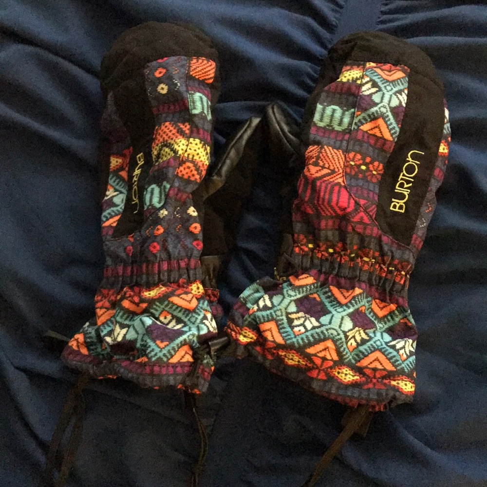 Burton mittens